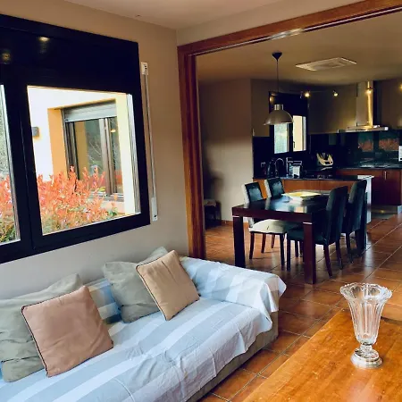 Hauzify I Casa Mei Villa